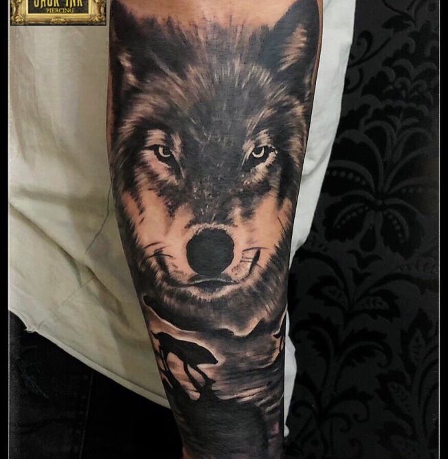 tatuaj cu craniu de dac, baba novac tattoo, tatuaje mall vitan, tatuaje salon, tatuaje park lake, salon tatuaje bucuresti, tatuaje titan, salon tatuaje